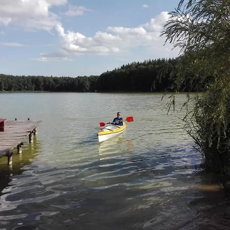 Agro-tur W Szuwarach 民宿 Kuty